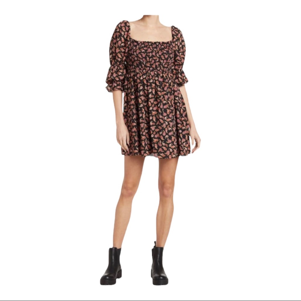 NWOT Smocked Mini Dress. Size: L